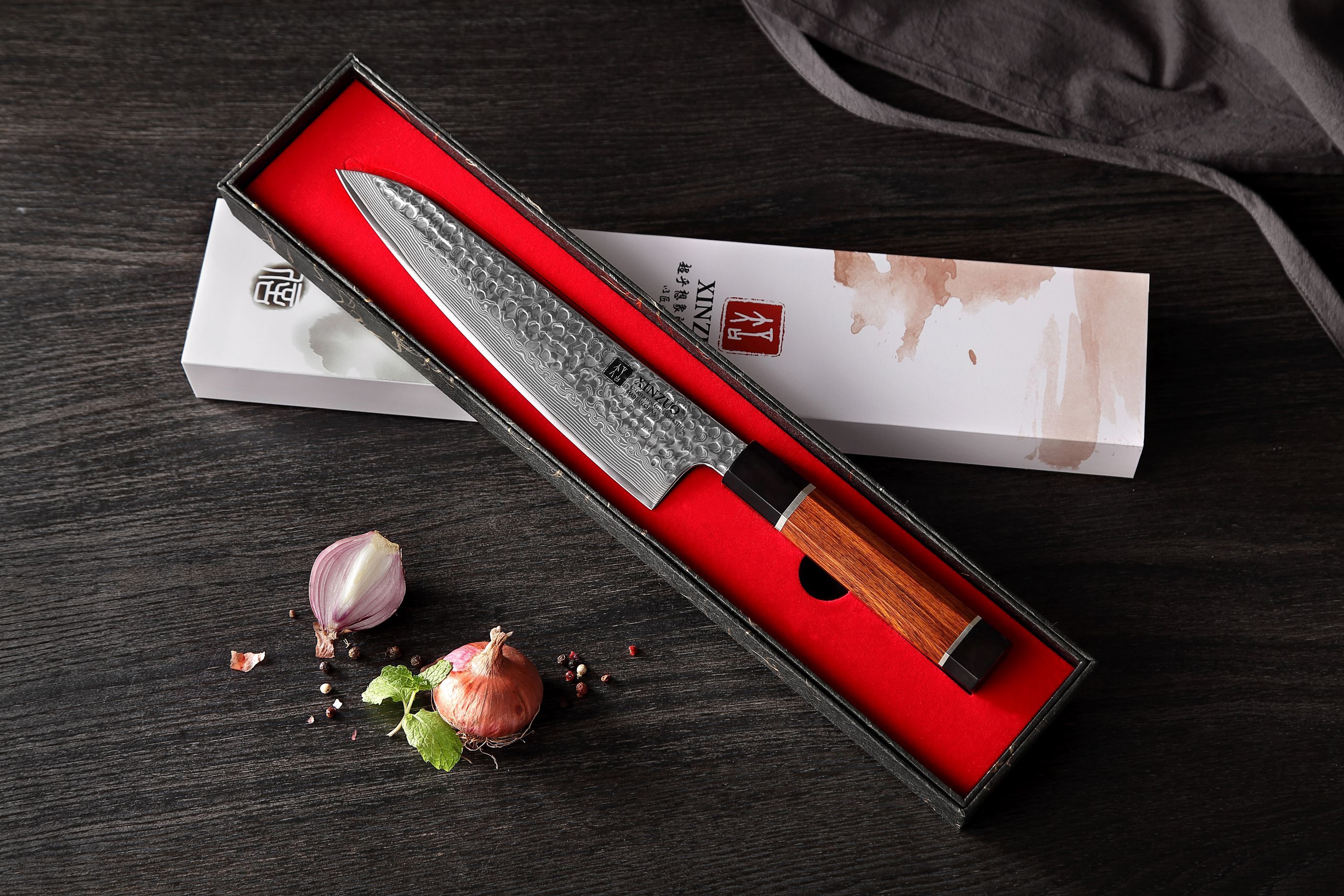 Messer XinZuo Zhen PM8 ist in einer luxuriösen Geschenkbox verpackt
