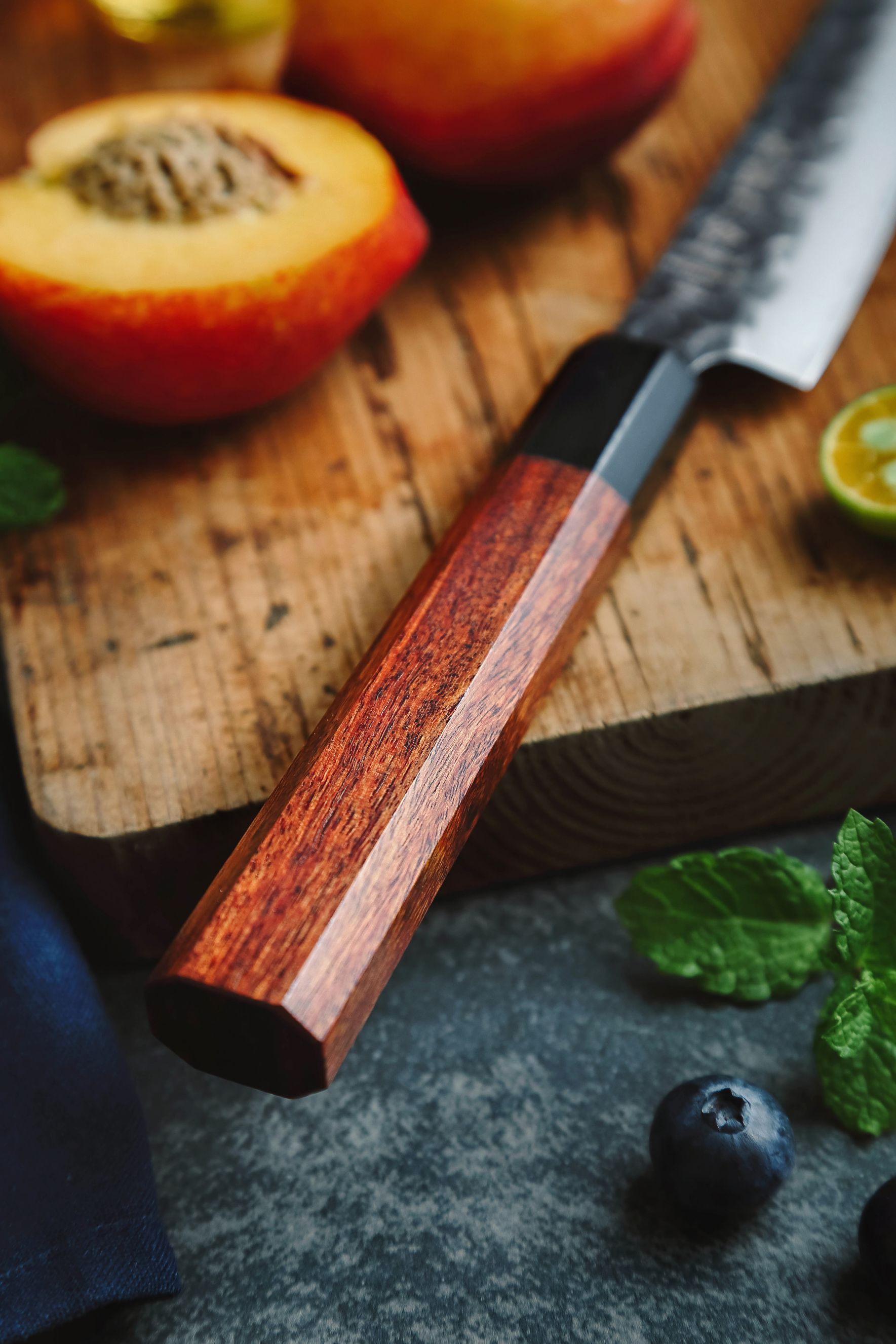 Der Griff des Gemüsemessers HEZHEN PM8S