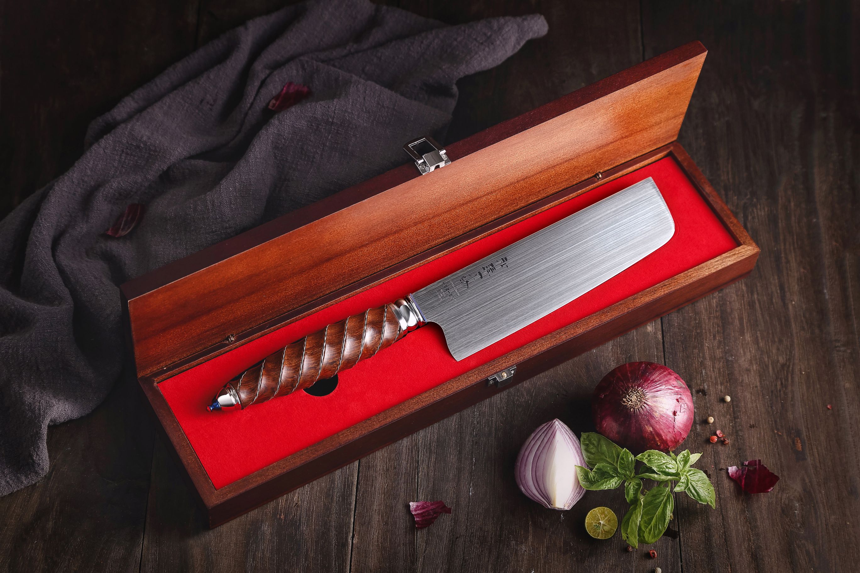 Nakiri Messer HEZHEN F4 BÖHLER in der Geschenkbox
