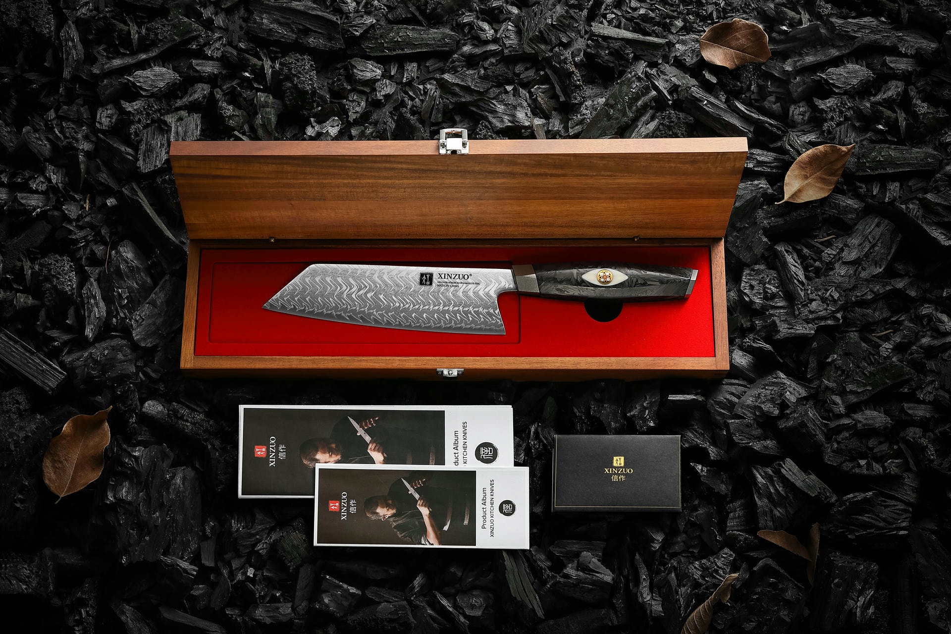 Bunka XinZuo Li X04 ist in einer luxuriösen Holzbox verpackt