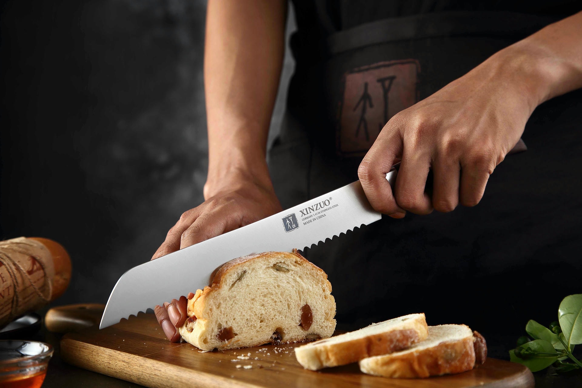 Schneiden mit dem Brotmesser XinZuo B35 Zhi