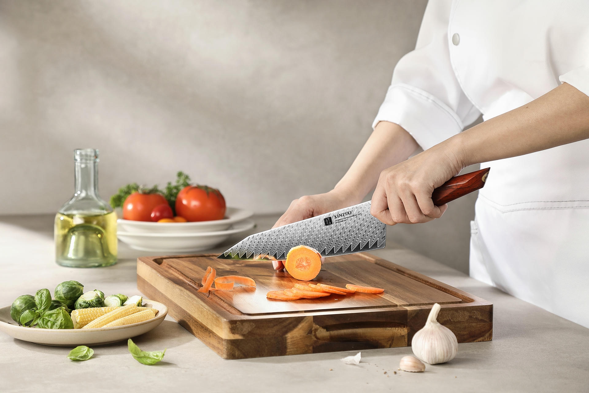 Schneiden mit dem Kochmesser Bunka XinZuo Xing X03
