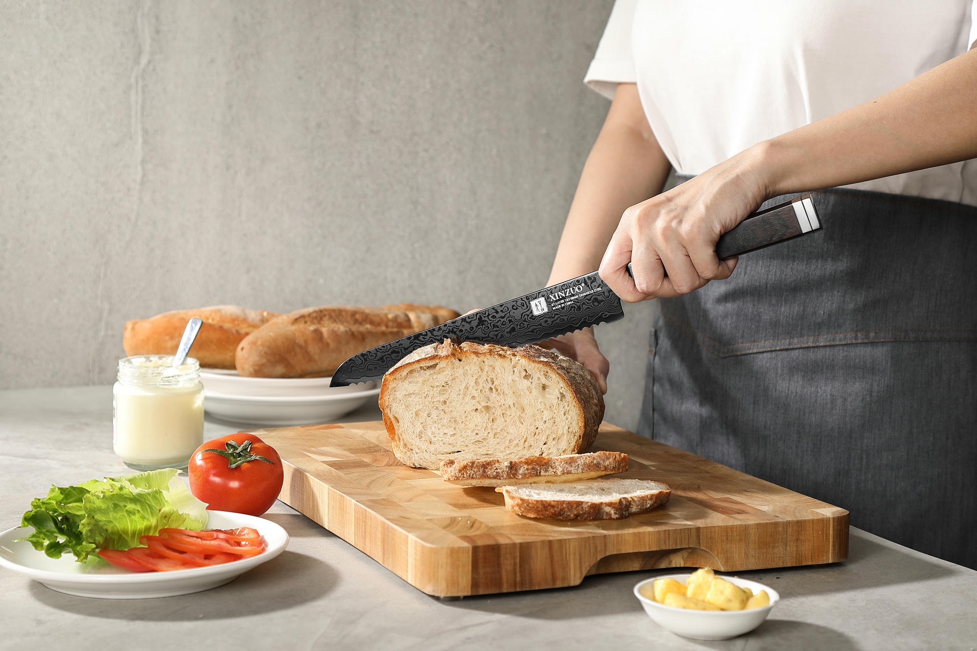 Schneiden mit dem Brotmesser XinZuo Ji X08E