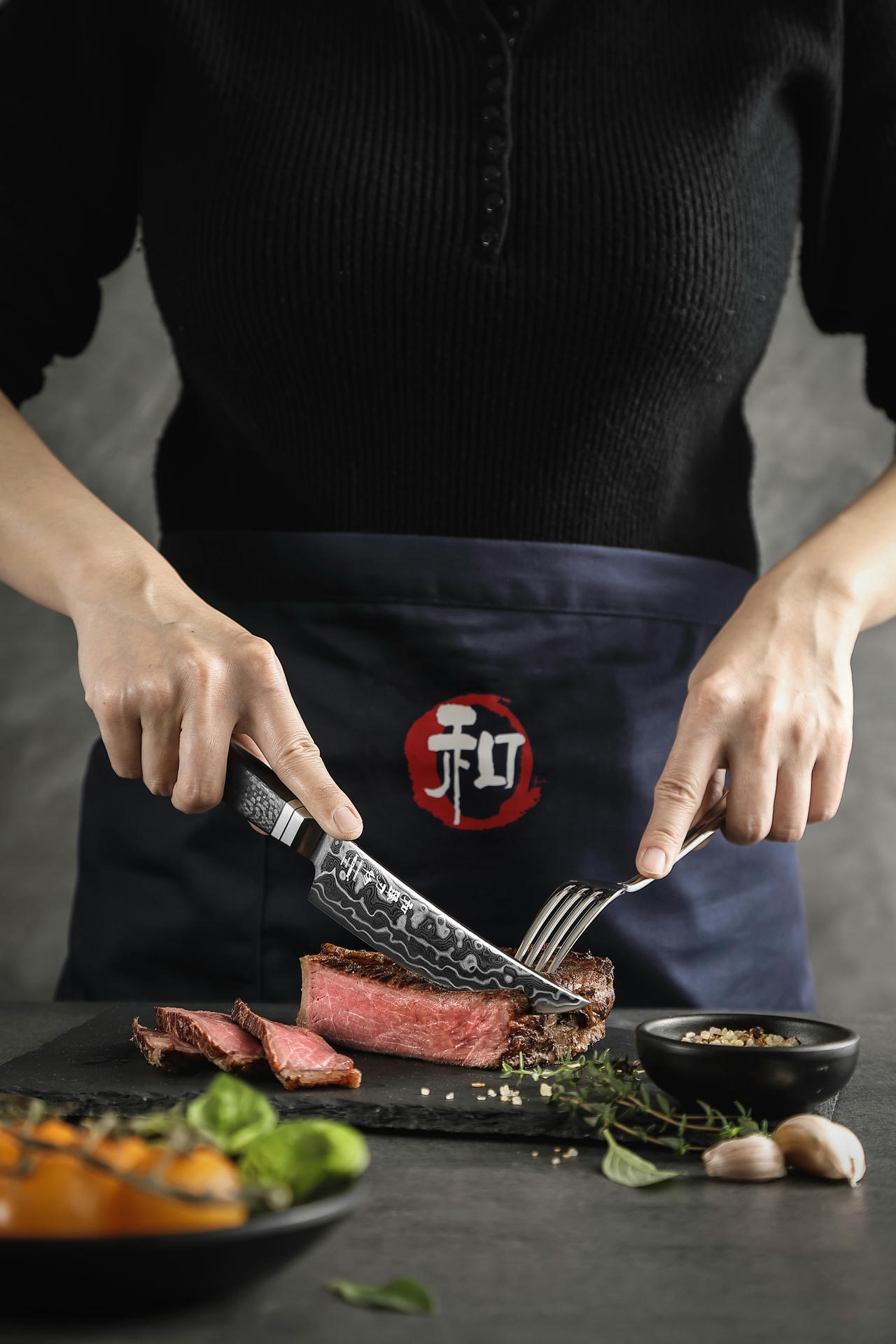 Schneiden mit dem Steakmesser HezHen X10