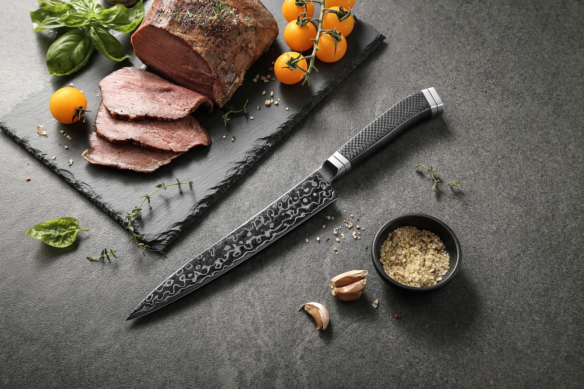 Fleischmesser HezHen X10 auf dem Schneidebrett