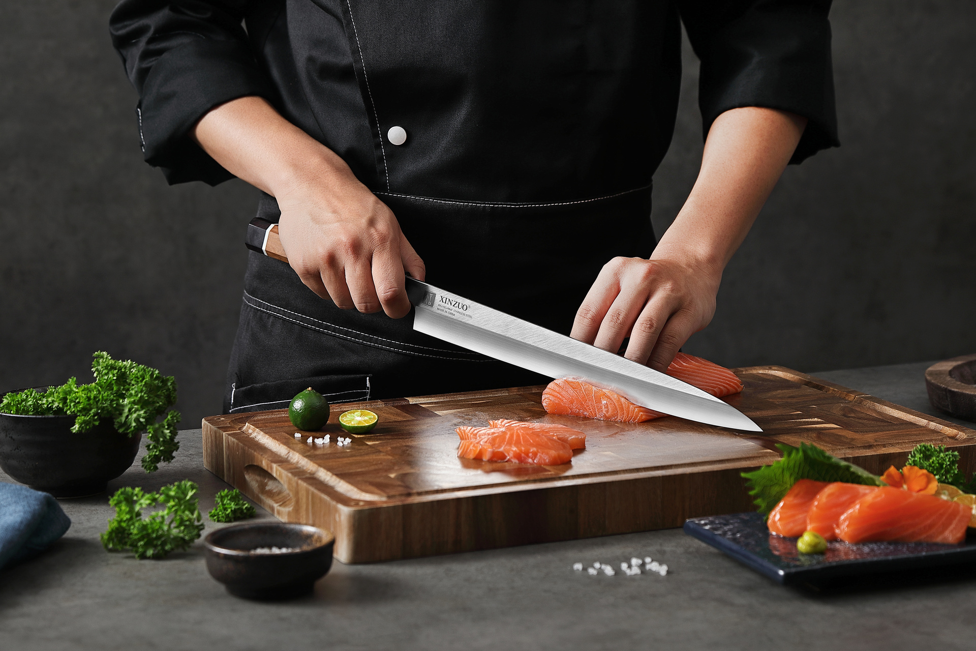 Schneiden mit demXinZuo Sashimi Messer F3S 30 cm