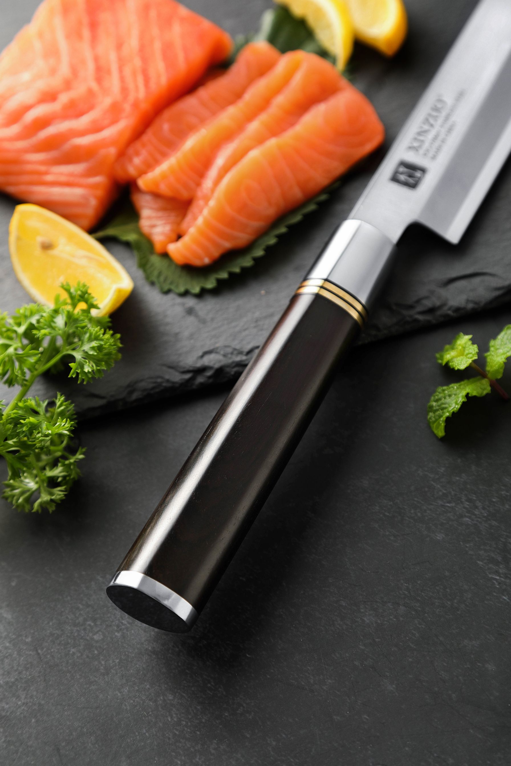Der Griff des Sashimi-Messers
